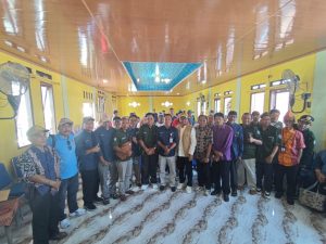 Disdikbud Sumbawa Turun Tangan, Salurkan Rp189 Juta untuk Siswa Korban Kebakaran Alas