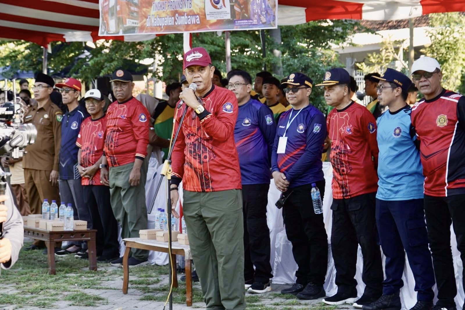 Hadiri HUT DAMKAR ke-107, Bupati Sumbawa Apresiasi Dedikasi dan Keberanian Personel Pemadam