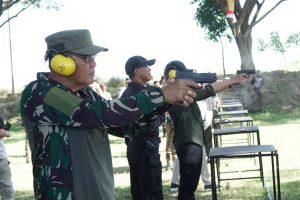 Bupati Hadiri Lomba Menembak Hari Bhayangkara ke-80, Perkuat Sinergi Forkopimda dan Polres Sumbawa