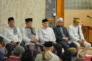 Di Hadapan Ribuan Jemaah, Bupati Tegaskan Peradaban Sumbawa Dimulai dari Iman, Ilmu, dan Lingkungan