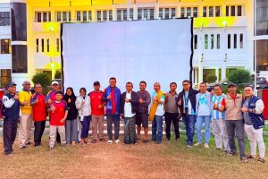 Bupati Nobar Final Piala Dunia 2026 Bersama Masyarakat, Kebersamaan Warnai Halaman Kantor Bupati Sumbawa