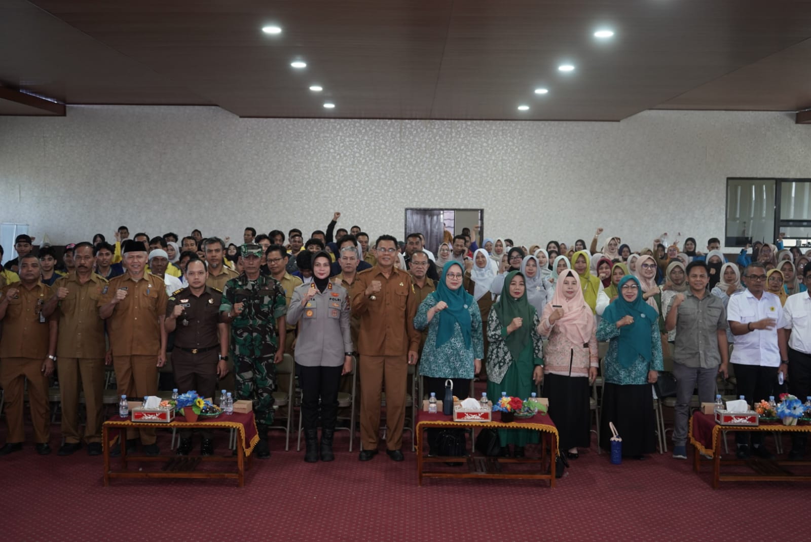 Kartu Sumbawa Pintar Jadi Bukti Keseriusan Bupati Membangun Generasi Unggul untuk Masa Depan Daerah