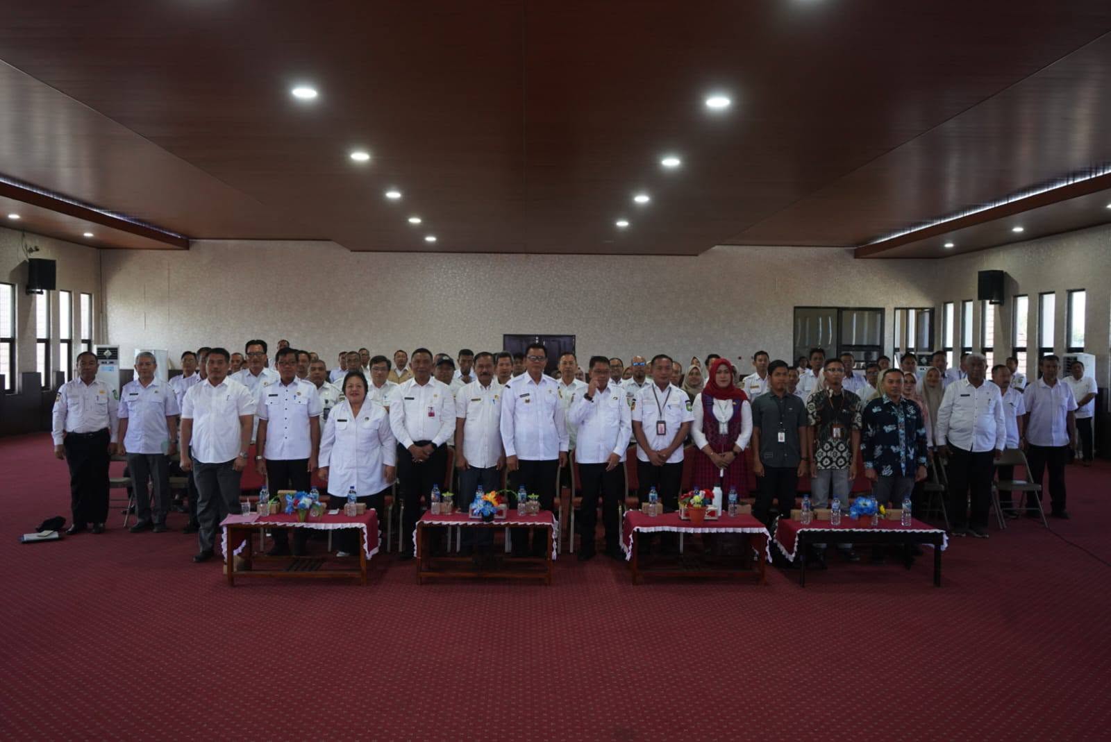 Evaluasi LPPD 2025 Dimulai, Bupati Sumbawa Dorong OPD “Berlari” Perbaiki Kinerja dan Tata Kelola Pemerintahan