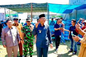 Bupati Sumbawa Nyoblos di Karang Dima, Titip Pesan: Beda Pilihan Jangan Putus Persaudaraan